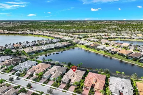 View/Area - 7627 Jacaranda Ln, Naples, FL 34114 photo 1 of 7