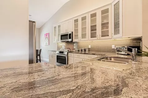 Kitchen - 2205 Chesterbrook Ct #1-202, Naples, FL 34109 photo 3 of 6