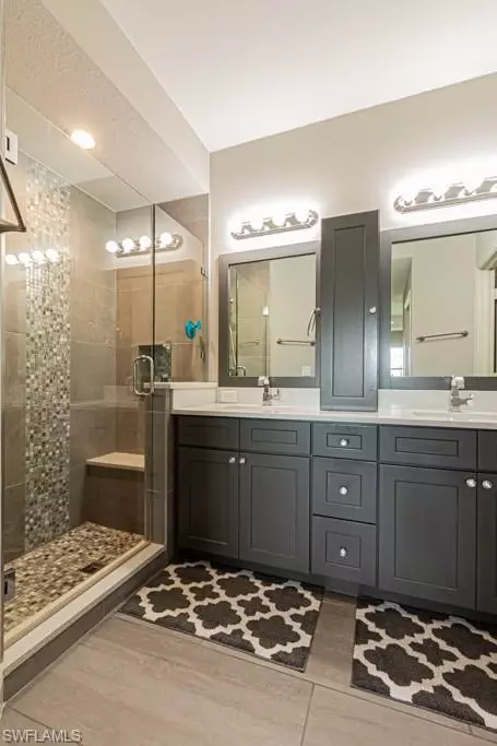 Bath - 2205 Chesterbrook Ct #1-202, Naples, FL 34109 photo 2 of 3
