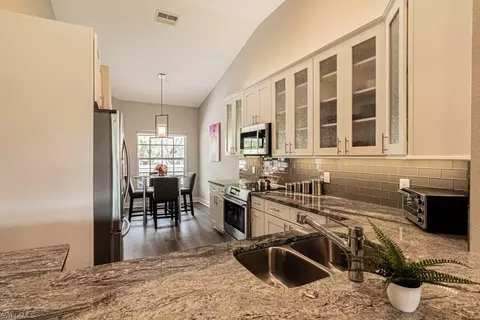 Kitchen - 2205 Chesterbrook Ct #1-202, Naples, FL 34109 photo 4 of 6