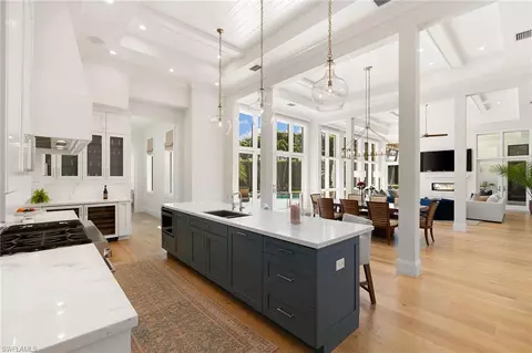 Kitchen - 2546 Augusta Dr, Naples, FL 34109 photo 9 of 10