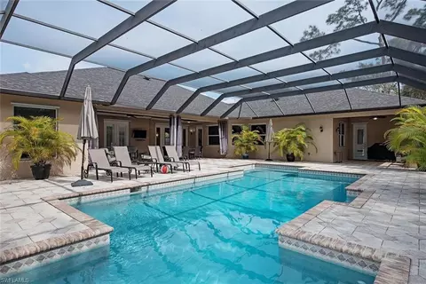 5288 Maple Ln, Naples, FL 34113 photo 3