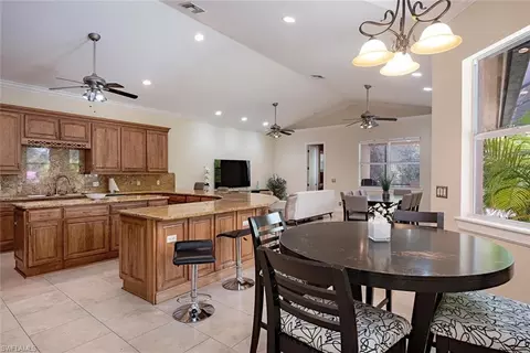 5288 Maple Ln, Naples, FL 34113 photo 8