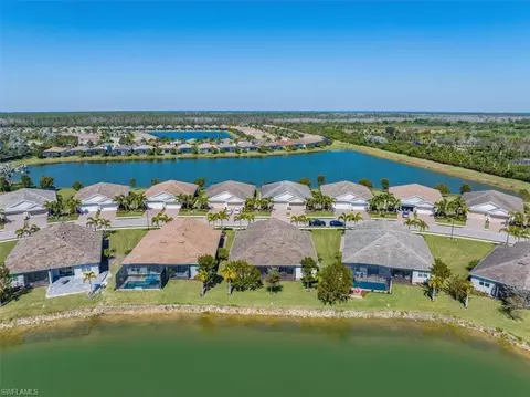 View/Area - 14598 Edgewater Cir, Naples, FL 34114 photo 5 of 6