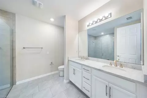 Bath - 14598 Edgewater Cir, Naples, FL 34114 photo 1 of 2