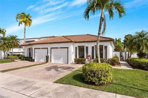 747 SW 158th Ter, Pembroke Pines, FL 33027