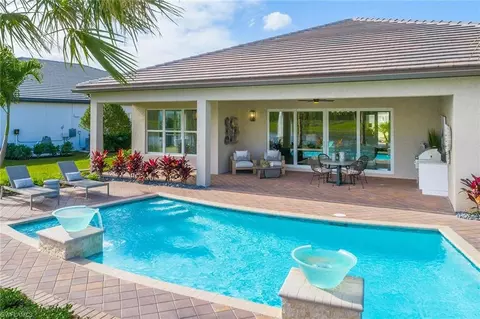 Exterior - 11238 Daphne Ct, Naples, FL 34120 photo 4 of 6