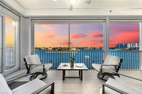 9380 Gulf Shore Dr #401, Naples, FL 34108