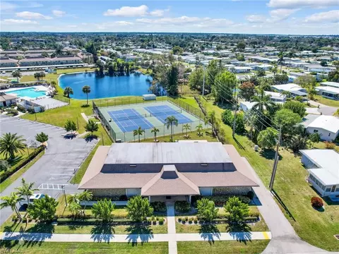 View/Area - 123 Calais Ct, Naples, FL 34112 photo 3 of 4