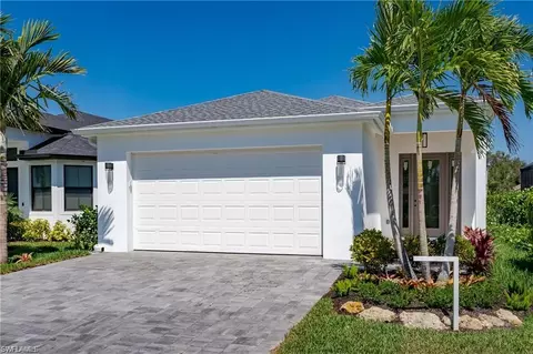 3736 Kent Dr, Naples, FL 34112 photo 1