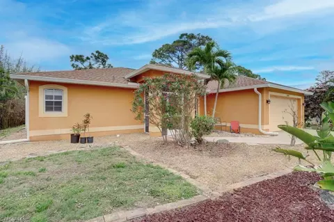 18242 Poplar Rd, Fort Myers, FL 33967