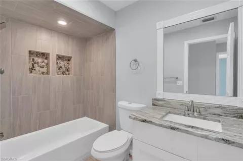 Bath - 4572 Eagle Key Cir, Naples, FL 34112 photo 1 of 2