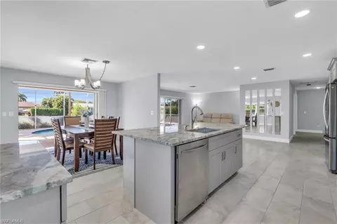 Kitchen - 4572 Eagle Key Cir, Naples, FL 34112 photo 6 of 6