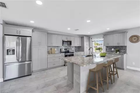 4572 Eagle Key Cir, Naples, FL 34112