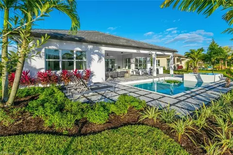 11242 Daphne Ct, Naples, FL 34120 photo 16