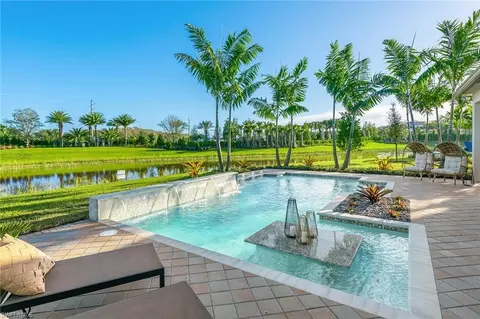 11226 Daphne Ct, Naples, FL 34120