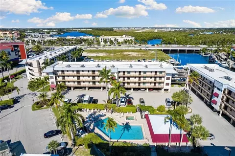 803 River Point Dr #305B, Naples, FL 34102
