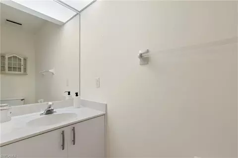 Bath - 3524 Corinthian Way, Naples, FL 34105 photo 1 of 5