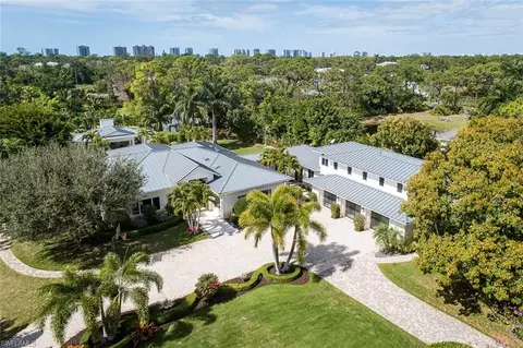 233 Ridge Dr, Naples, FL 34108