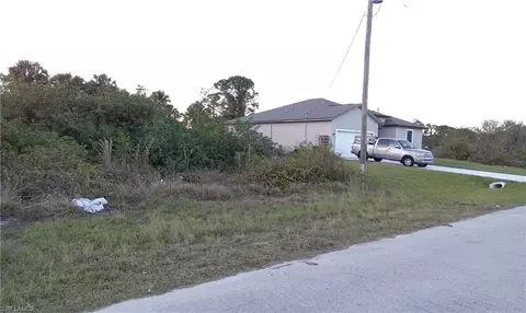 8005 Buttercup Cir, Labelle, FL 33935