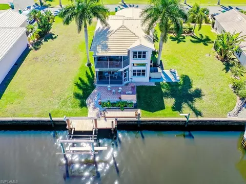 179 Eveningstar Cay, Naples, FL 34114
