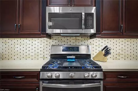 Kitchen - 6513 Roma Way, Naples, FL 34113 photo 4 of 5