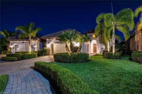 6513 Roma Way, Naples, FL 34113