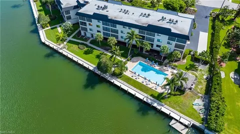 848 W Elkcam Cir #404, Marco Island, FL 34145