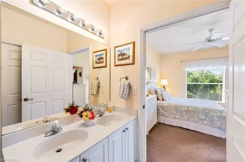Bath - 9175 Celeste Dr #2-403, Naples, FL 34113 photo 2 of 3