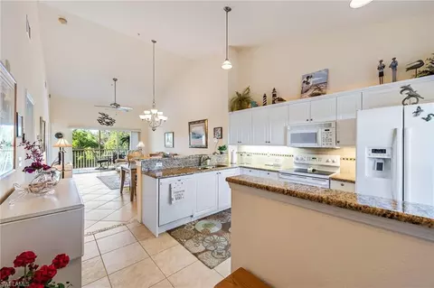 9175 Celeste Dr #2-403, Naples, FL 34113
