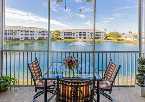 7814 Great Heron Way #5-206, Naples, FL 34104