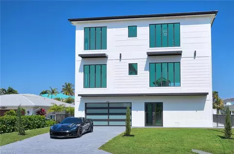 143 Trinidad St, Naples, FL 34113