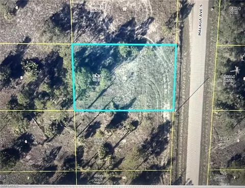 318 Malaga Ave S, Lehigh Acres, FL 33974