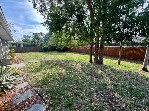 276 Madison Dr, Naples, FL 34110 photo 18