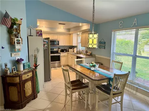 276 Madison Dr, Naples, FL 34110 photo 2