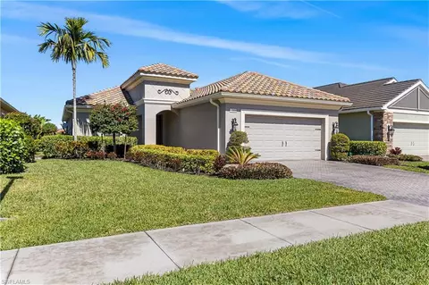 3688 Canopy Cir, Naples, FL 34120
