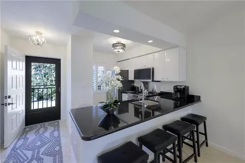 811 W Elkcam Cir #D6, Marco Island, FL 34145