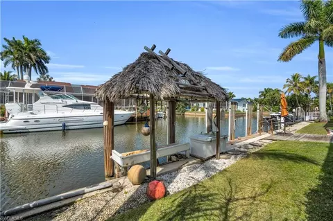View/Area - 1660 Mullet Ct, Naples, FL 34102 photo 2 of 7