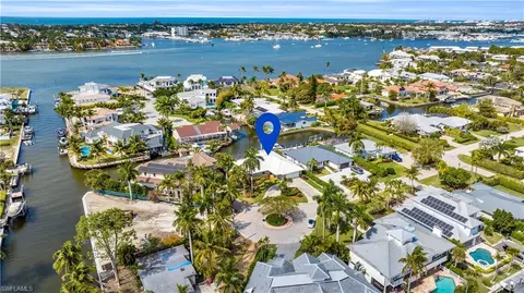 1660 Mullet Ct, Naples, FL 34102