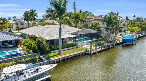 View/Area - 1660 Mullet Ct, Naples, FL 34102 photo 6 of 7