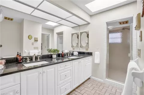 Bath - 1660 Mullet Ct, Naples, FL 34102 photo 2 of 5