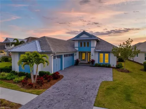 6196 Megans Bay Dr, Naples, FL 34113