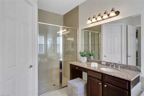 Bath - 3491 Pacific Dr, Naples, FL 34119 photo 2 of 3