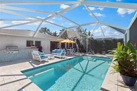Exterior - 577 106th Ave N, Naples, FL 34108 photo 3 of 10