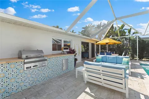 Exterior - 577 106th Ave N, Naples, FL 34108 photo 7 of 10