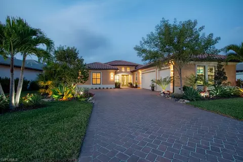 2143 Antigua Ln, Naples, FL 34120