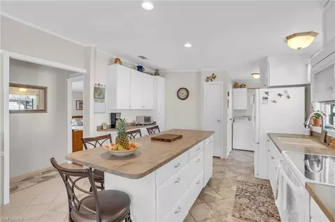 Kitchen - 1723 Beverly Dr, Naples, FL 34114 photo 2 of 2
