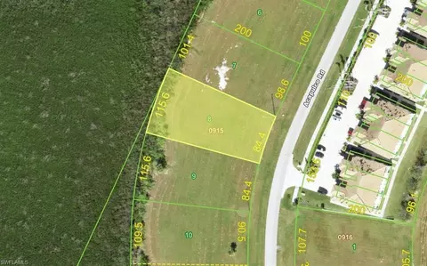 17285 Acapulco Rd, Punta Gorda, FL 33955