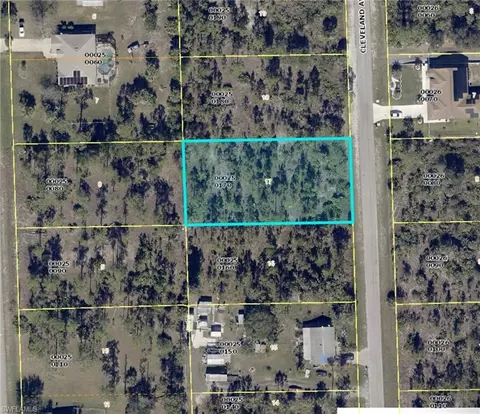 1009 Cleveland Ave, Lehigh Acres, FL 33972