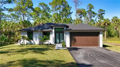 3541 40th Ave SE, Naples, FL 34117